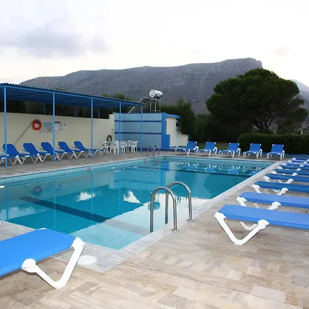 Poseidon Hotel Aparthotel 3*